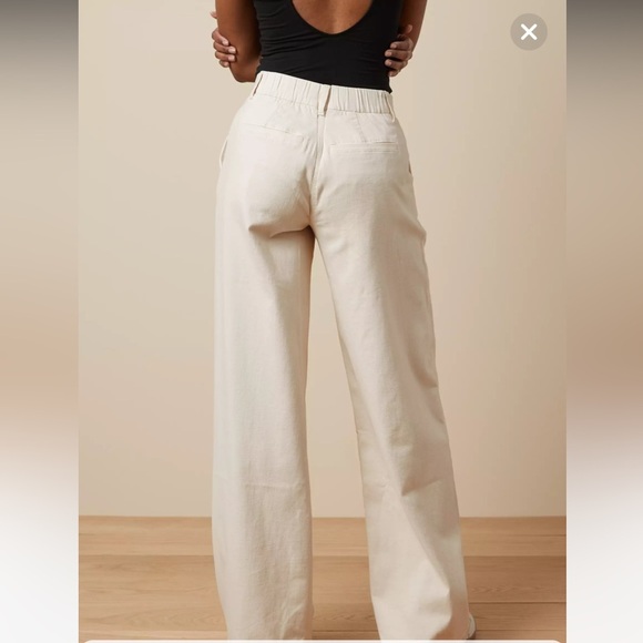 American Eagle Dreamy Drape Stretch Poppy Trouser. Ivory. Size 14 Short. - Picture 10 of 12